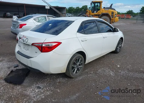 2014 Toyota Corolla Le Plus z USA, uszkodzony, nr VIN 2T1BURHE7EC225790